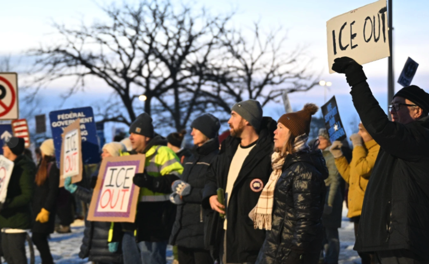 Crecen protestas contra ICE en Minneapolis y Portland, tras tiroteos