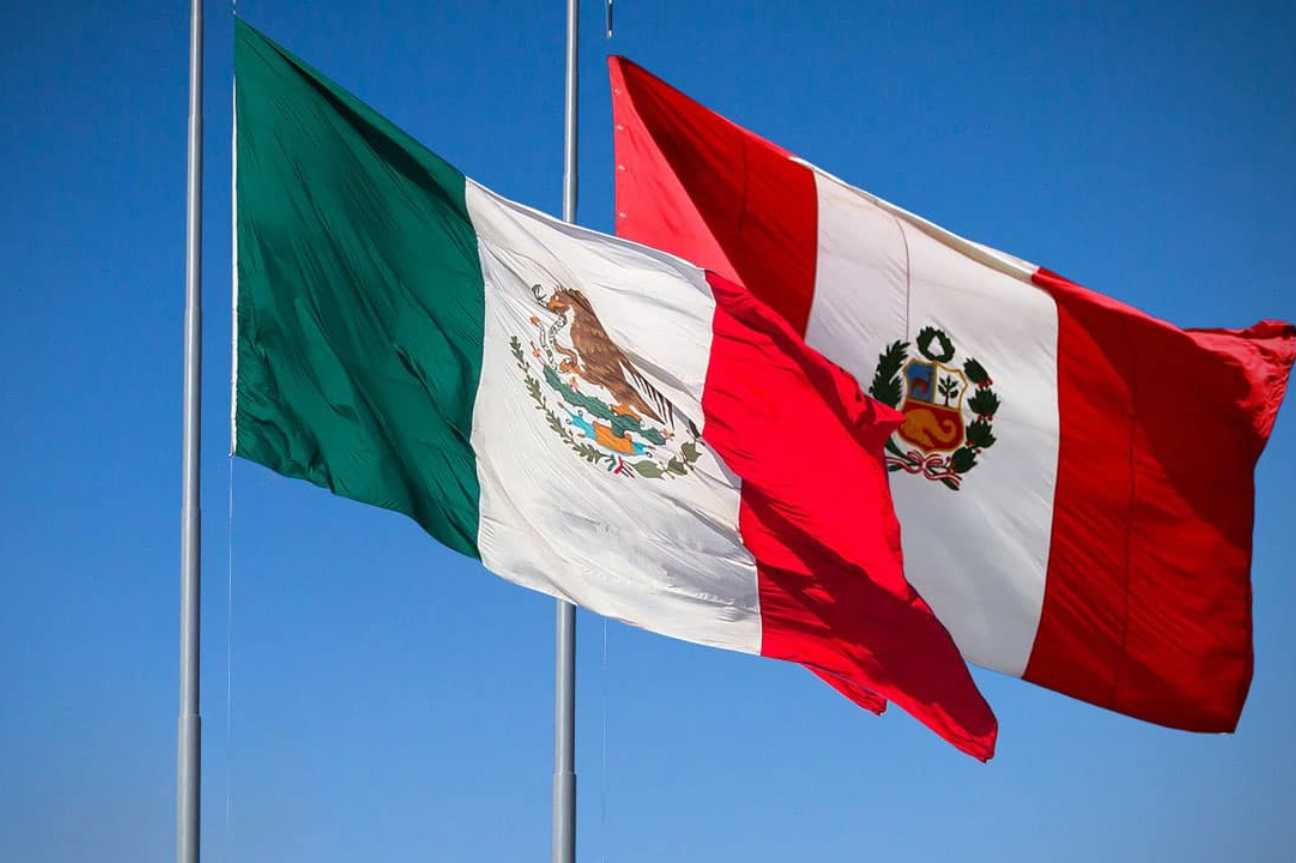 Policía peruana rodea la Embajada de México en Lima; crecen alertas por posible violación a la inviolabilidad diplomática