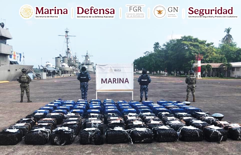 Asegura Gabinete de Seguridad 2.5 toneladas de cocaína en costas de Michoacán