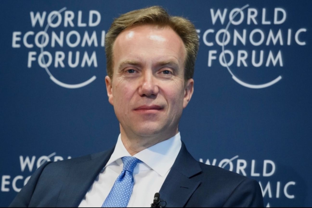 Dimite Borge Brende a la presidencia del Foro Económico Mundial por vínculos con Epstein