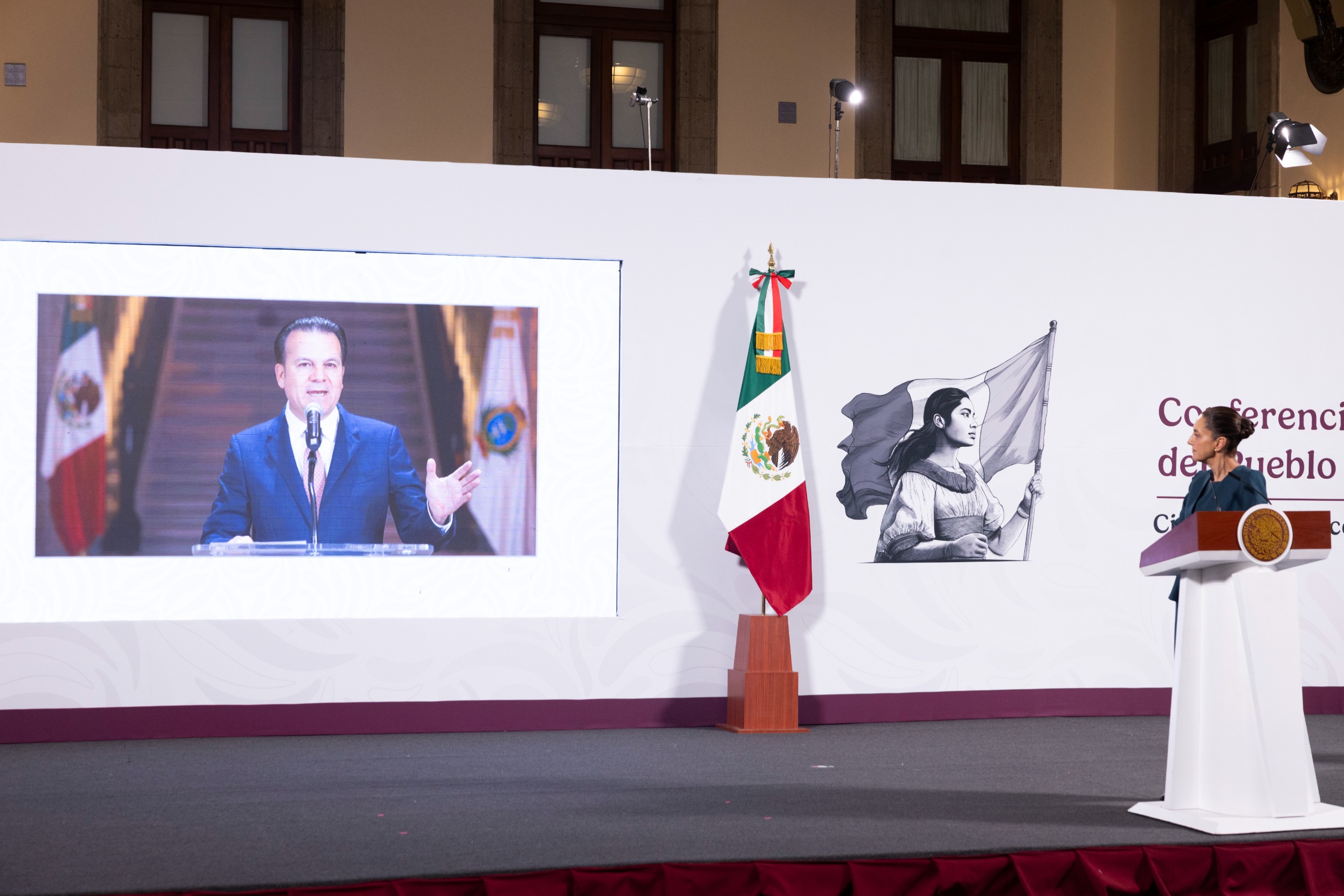 Anuncian inversión millonaria en Durango para construcción de planta de fertilizantes y centro de datos