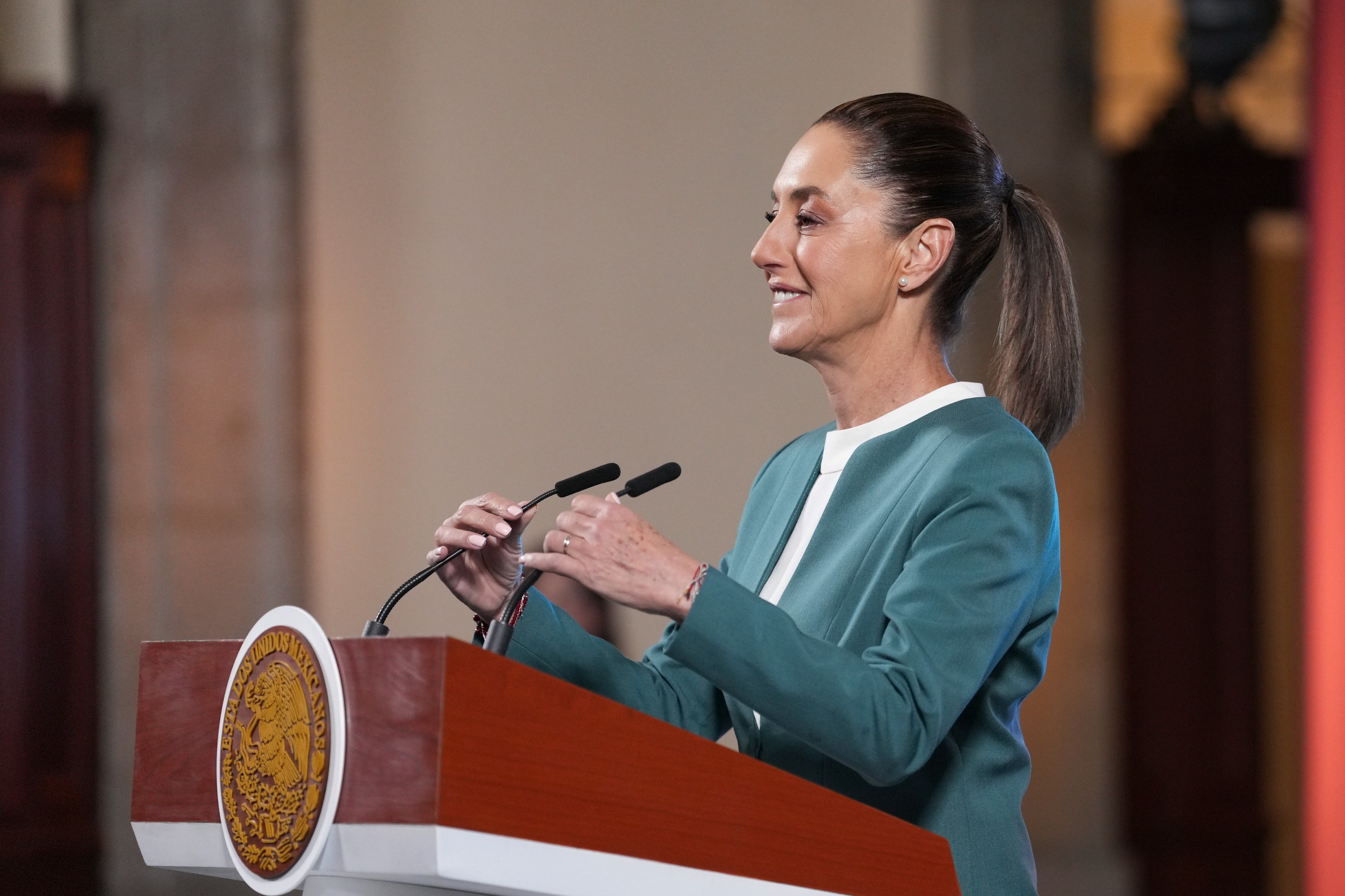 Firma Claudia Sheinbaum reforma constitucional que prohíbe la siembra de maíz transgénico