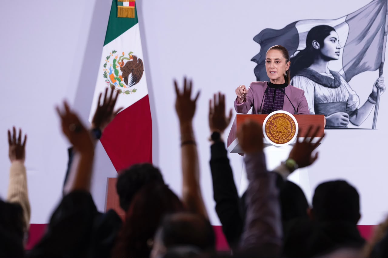 “No se va a cerrar hasta que se llegue a la verdad”, Claudia Sheinbaum presenta nuevas líneas de investigación del caso Ayotzinapa