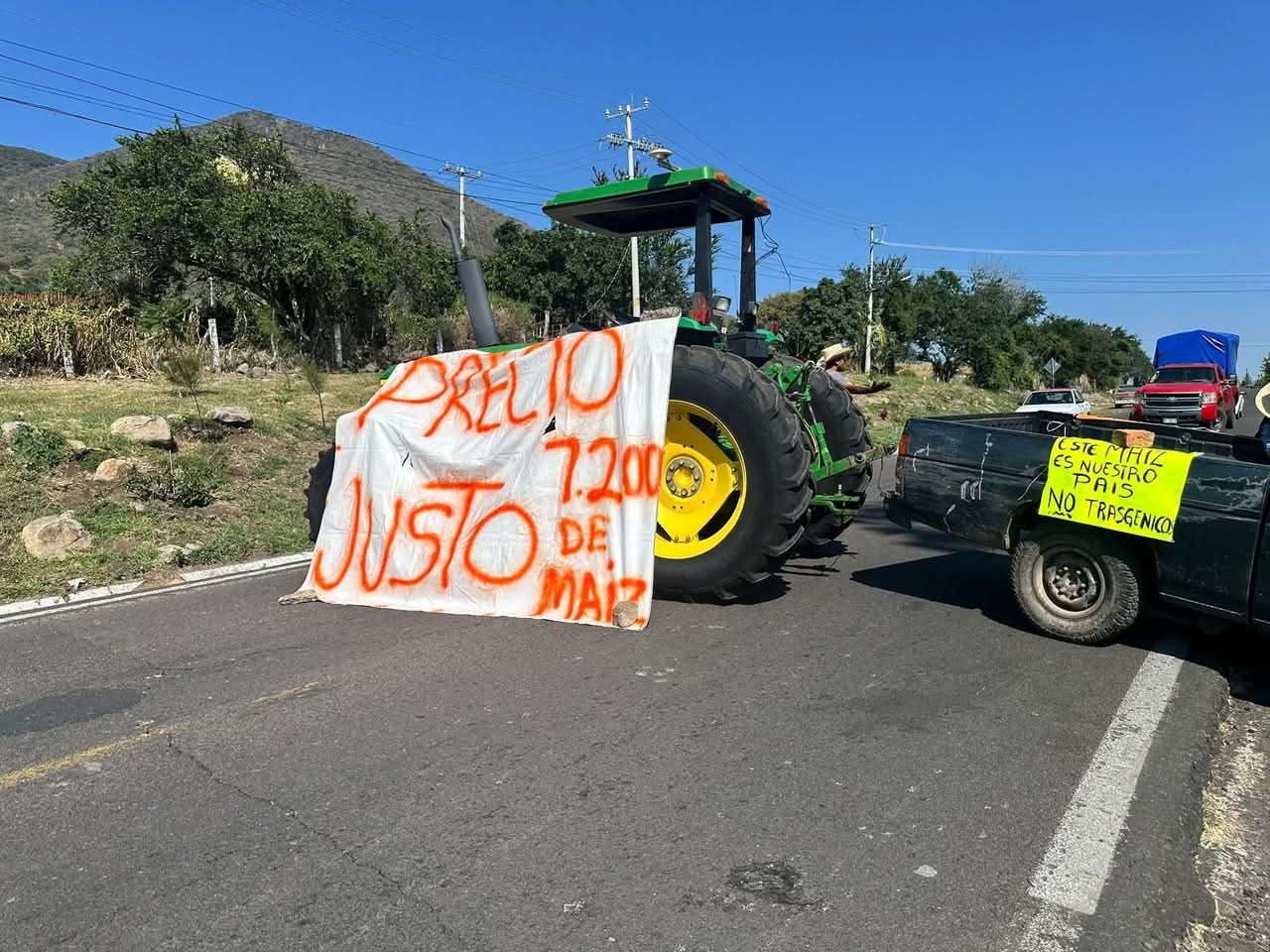 Informa SICT presencia de bloqueos y cierres parciales en carreteras federales de Michoacán, Guanajuato y Jalisco