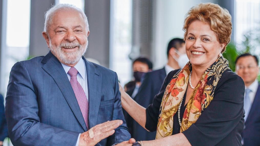 Propone presidente de Brasil la creación de una moneda para sustituir al dólar en el comercio exterior