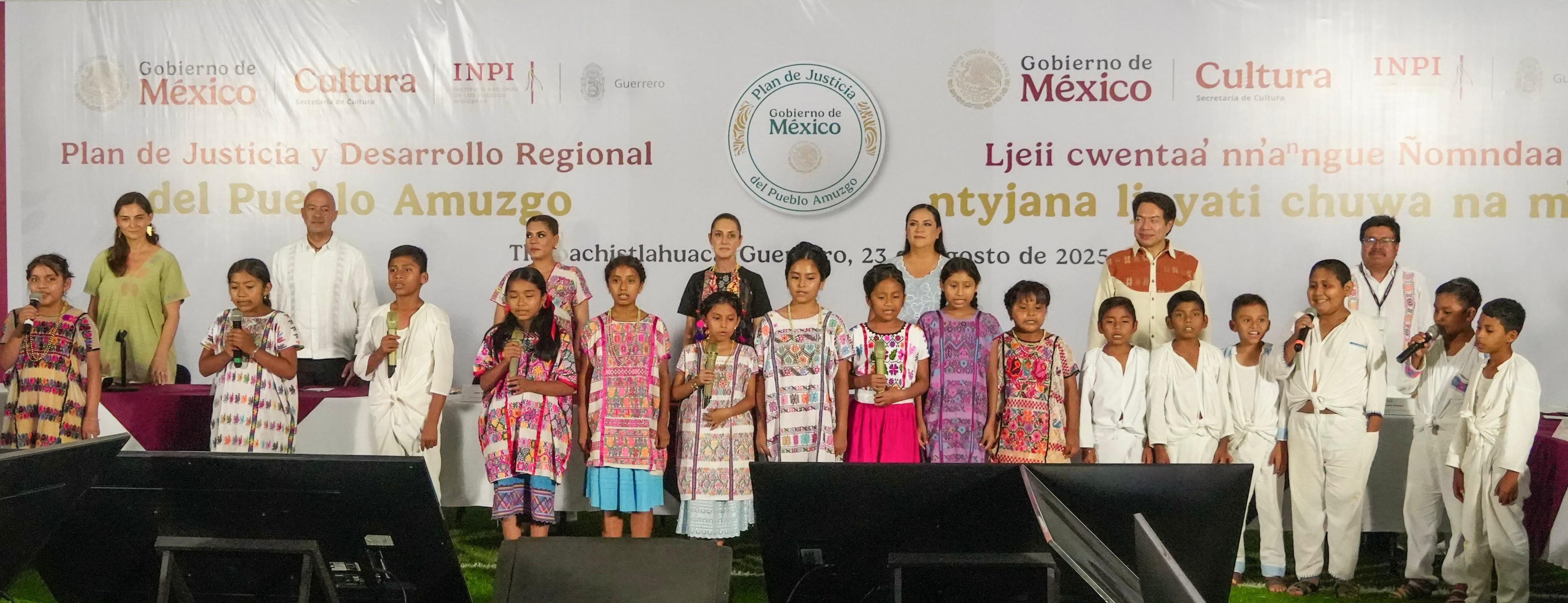 Presenta Claudia Sheinbaum el Plan de Justicia para el Pueblo Amuzgo como parte del Plan General Lázaro Cárdenas del Río