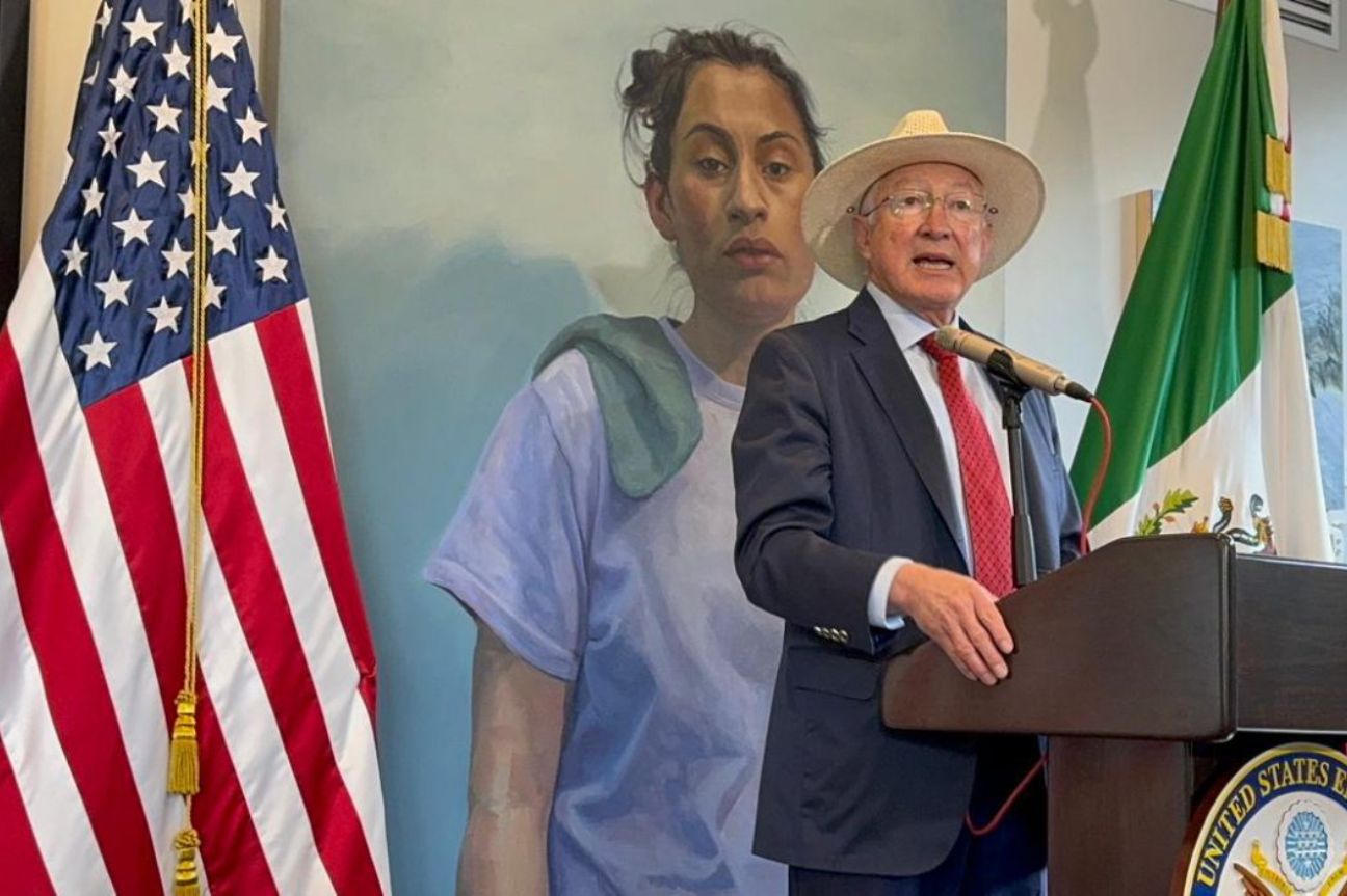Comprometidos México y EUA a abordar la migración irregular como un reto humanitario y de seguridad: Ken Salazar