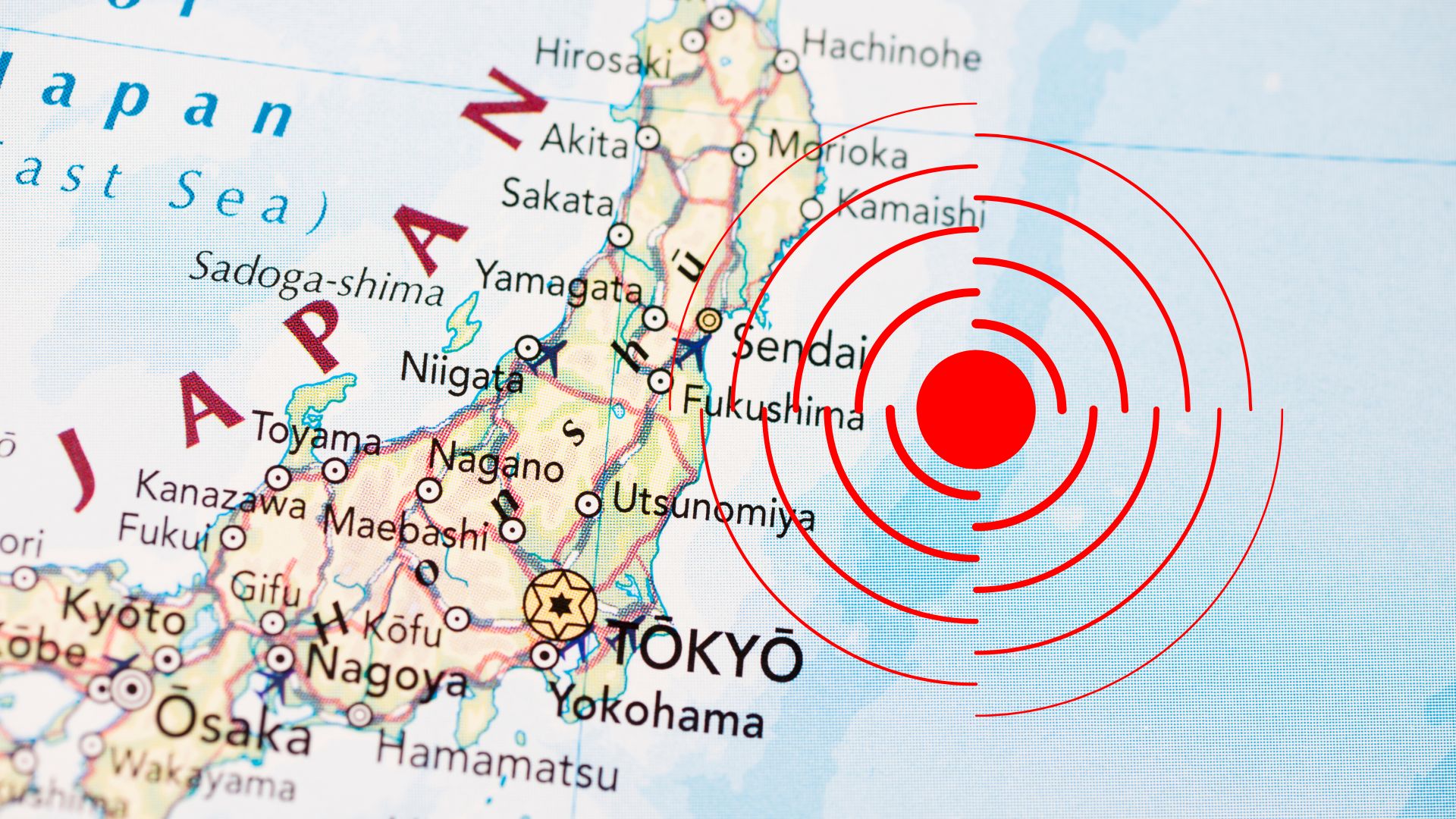 Azota terremoto de 7.6 grados a Japón; se emitió alerta de tsunami